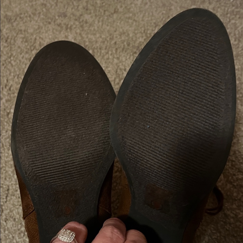 Soda Chestnut Ankle Booties 3.5 inch heel at highest point - Picture 5 of 6